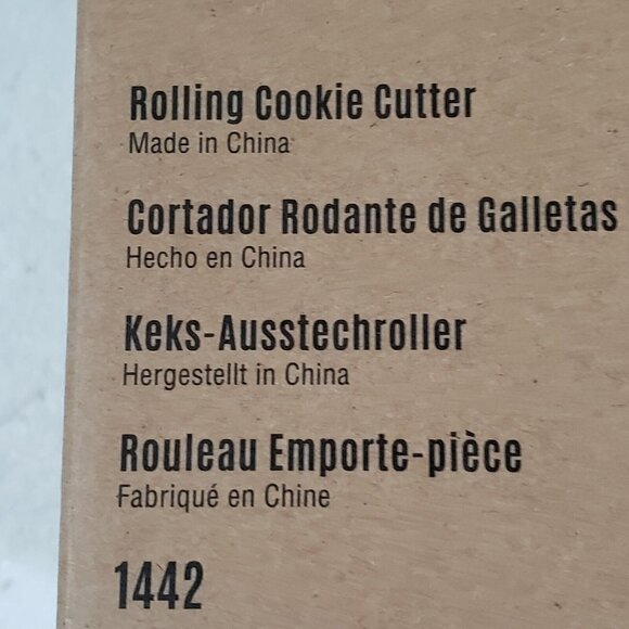 Pampered Chef Rolling Cookie Cutter Easy Grip Clean Kitchen Baking Tool - Picture 2 of 9